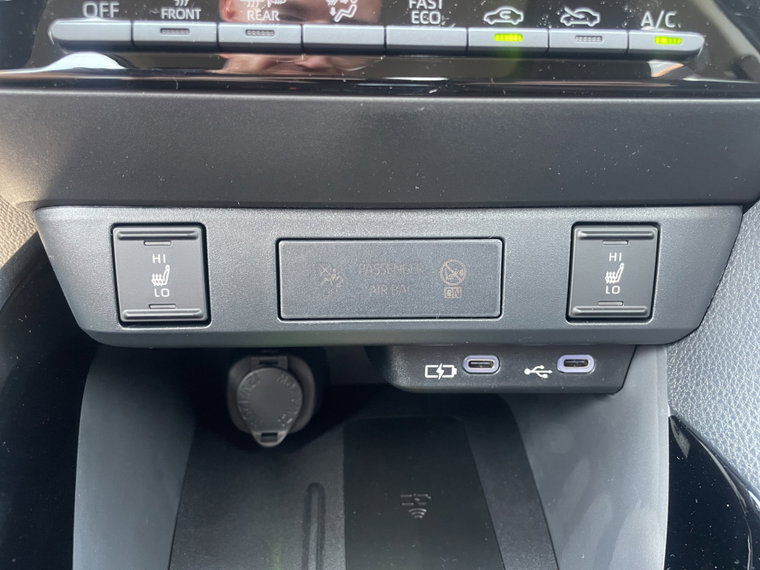 Vehicle Image 22