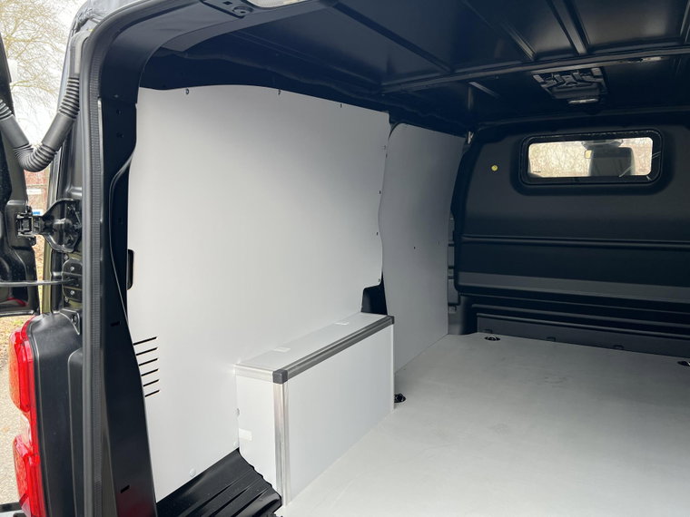 Vehicle Image 19