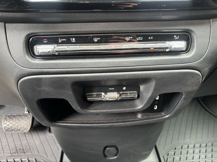 Vehicle Image 27