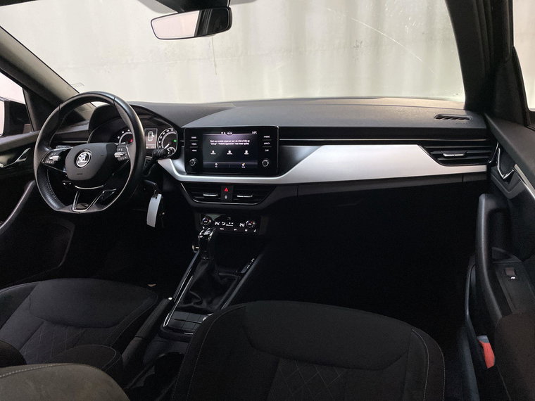 Vehicle Image 8