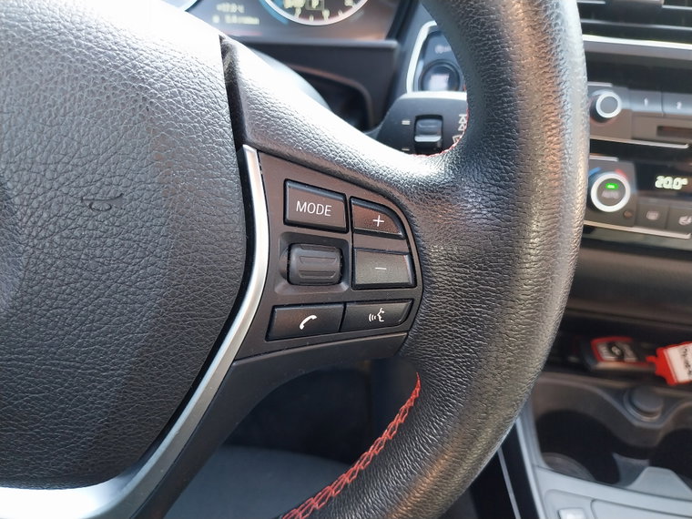 Vehicle Image 29