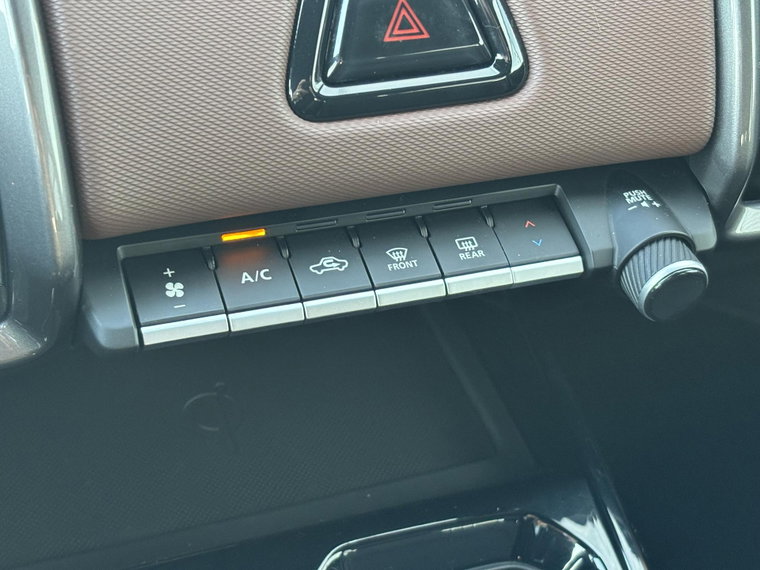 Vehicle Image 26