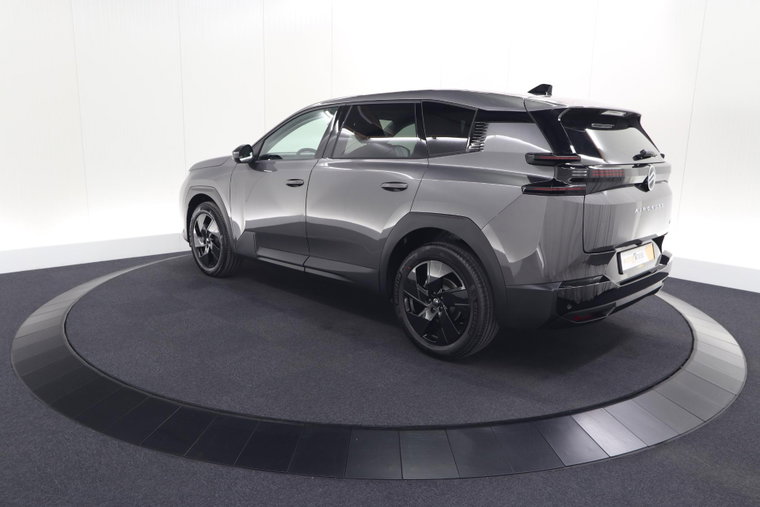 Vehicle Image 33