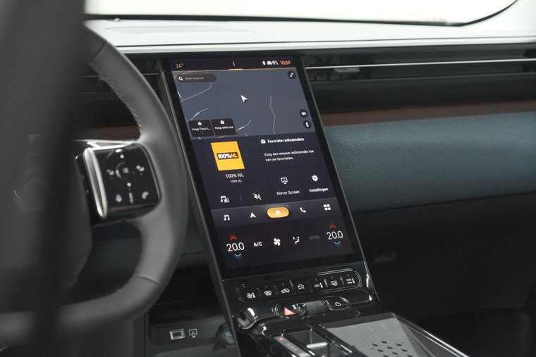Vehicle Image 37