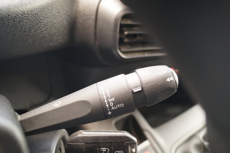 Vehicle Image 23