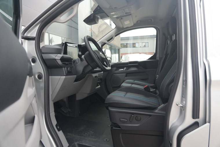 Vehicle Image 21