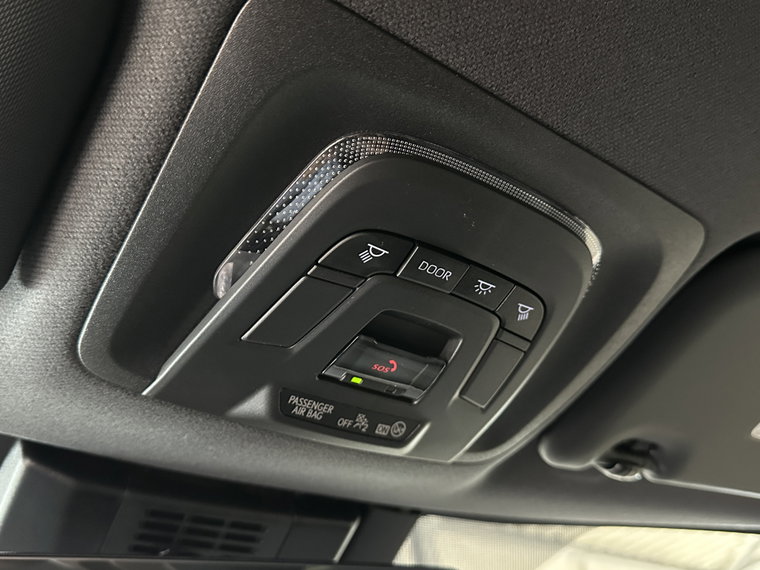 Vehicle Image 24