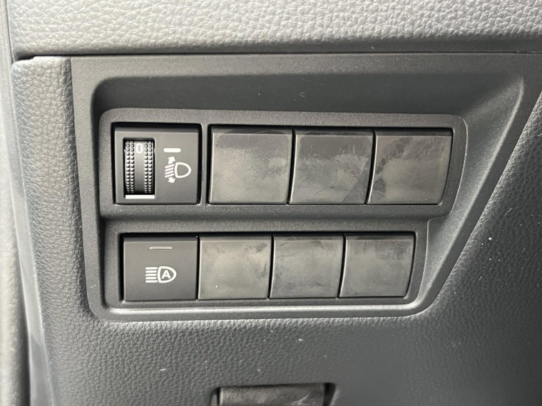 Vehicle Image 26