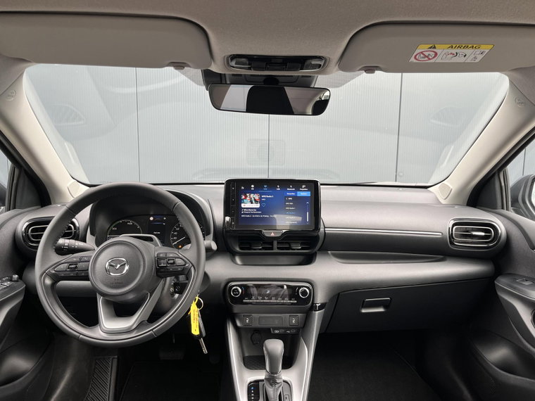 Vehicle Image 11