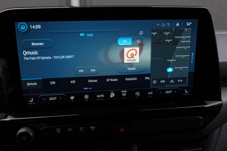 Vehicle Image 36