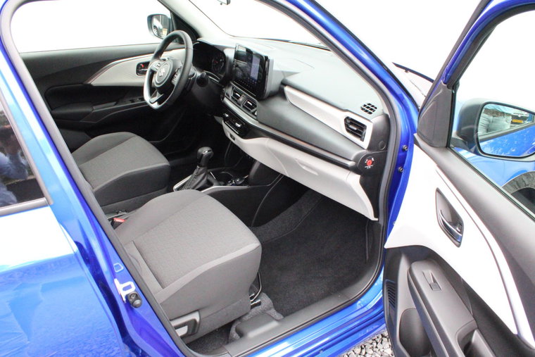 Vehicle Image 14