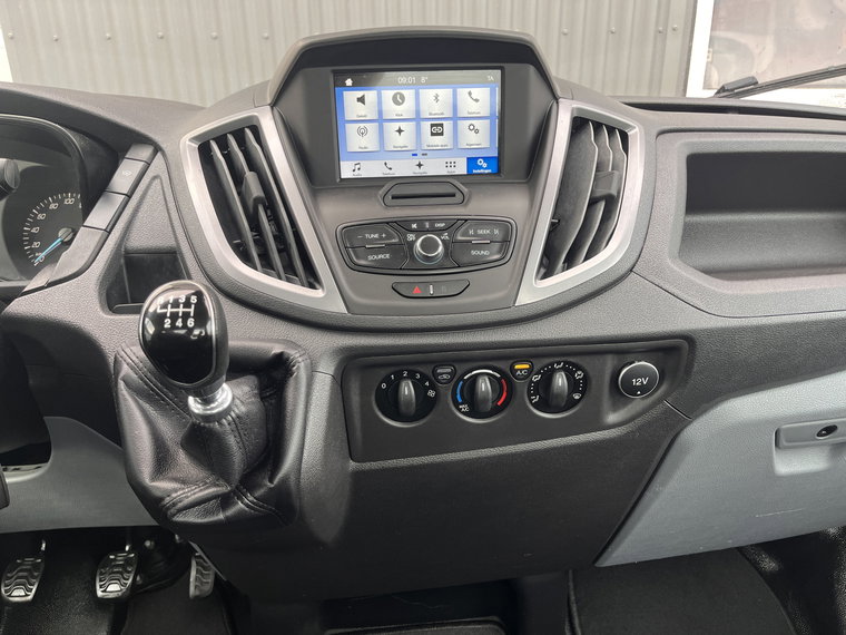 Vehicle Image 28