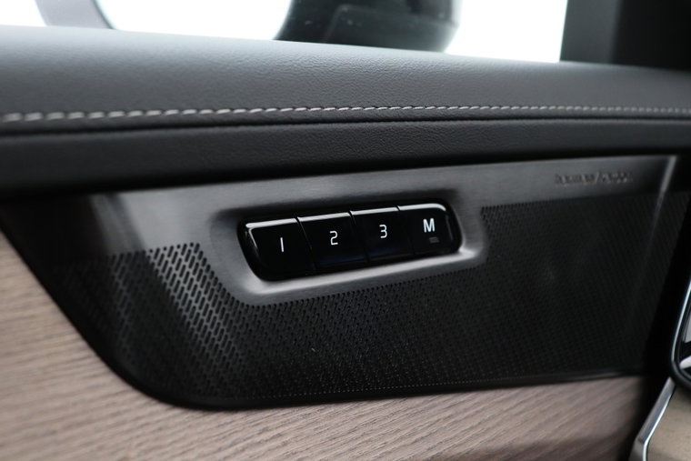 Vehicle Image 48