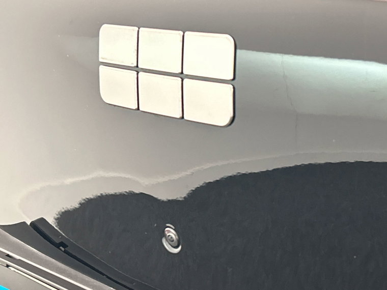 Vehicle Image 32