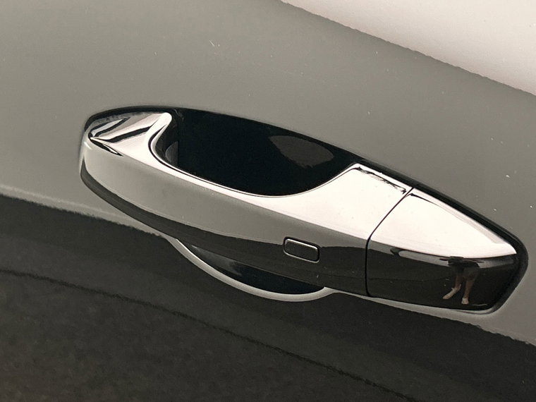 Vehicle Image 39