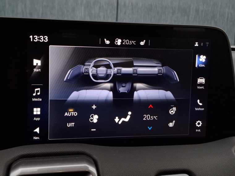 Vehicle Image 32