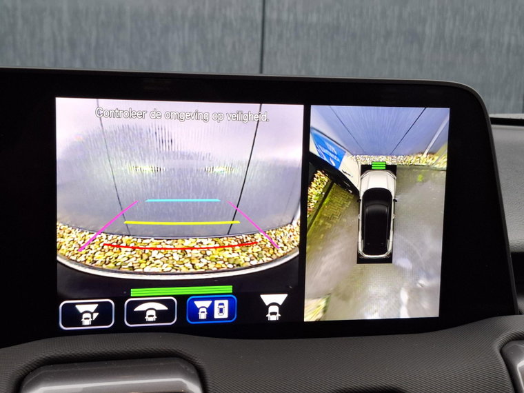 Vehicle Image 33