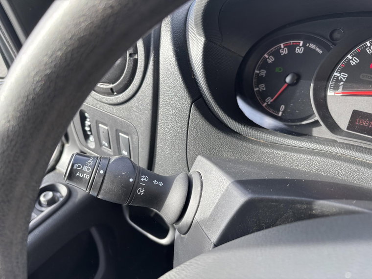 Vehicle Image 29