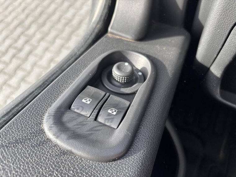 Vehicle Image 33