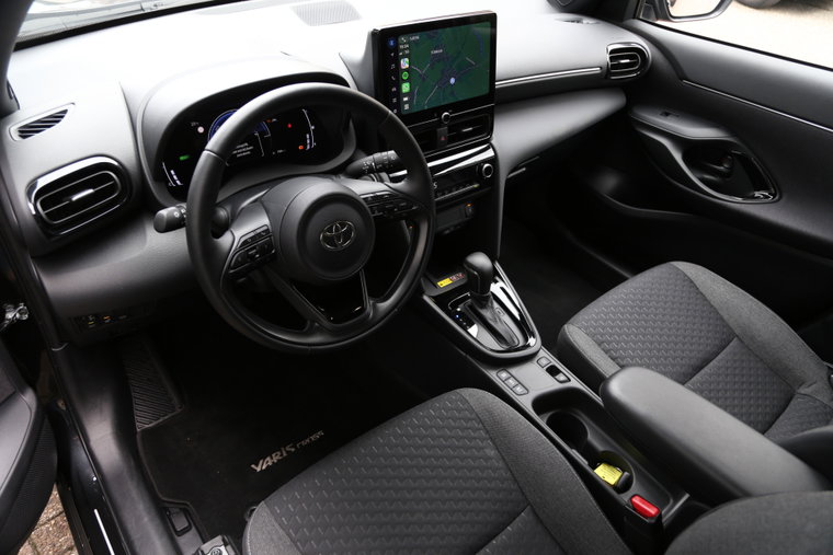 Vehicle Image 6