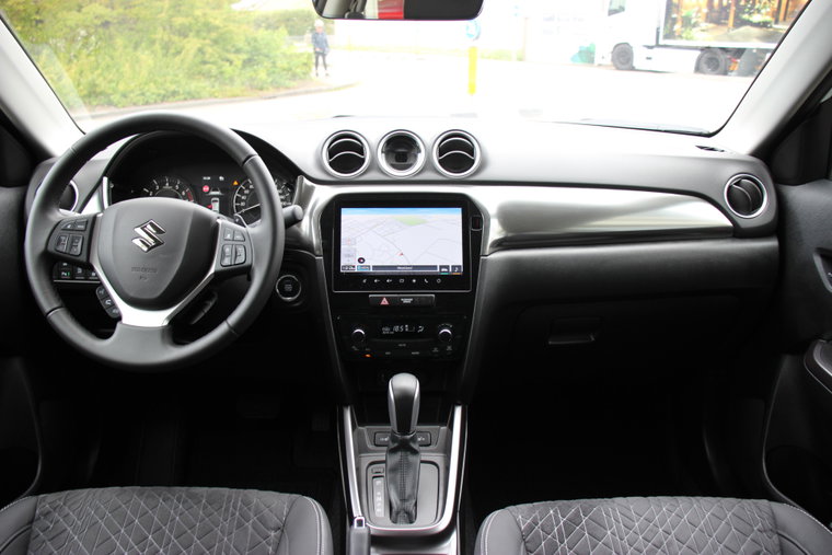 Vehicle Image 12