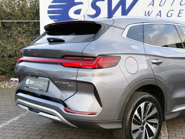 Vehicle Image 35