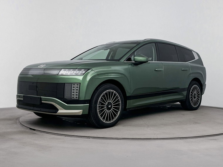 Vehicle Image 8