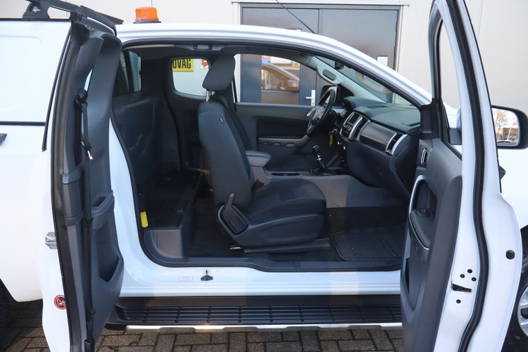 Vehicle Image 38