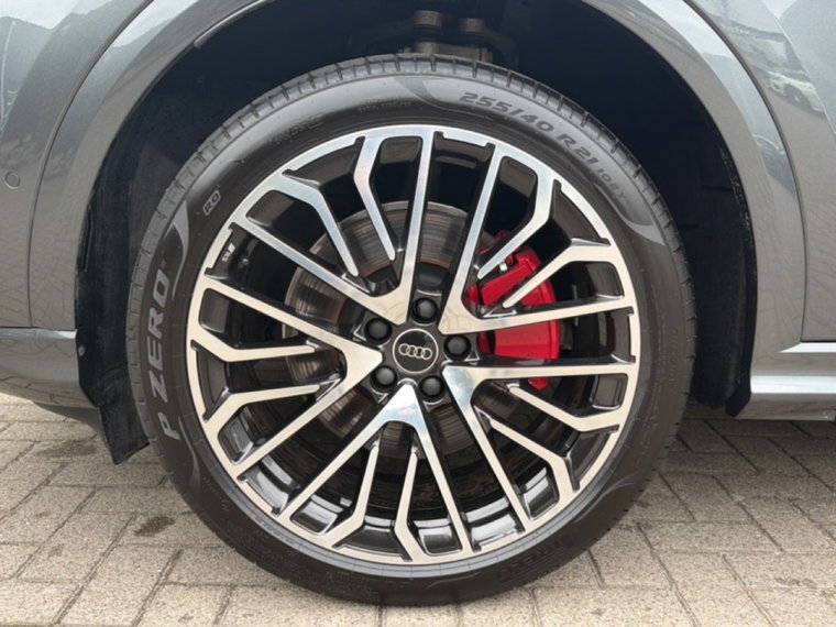 Vehicle Image 9