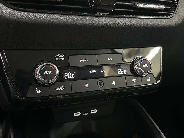 Vehicle Image 23
