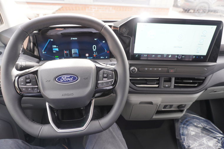 Vehicle Image 15
