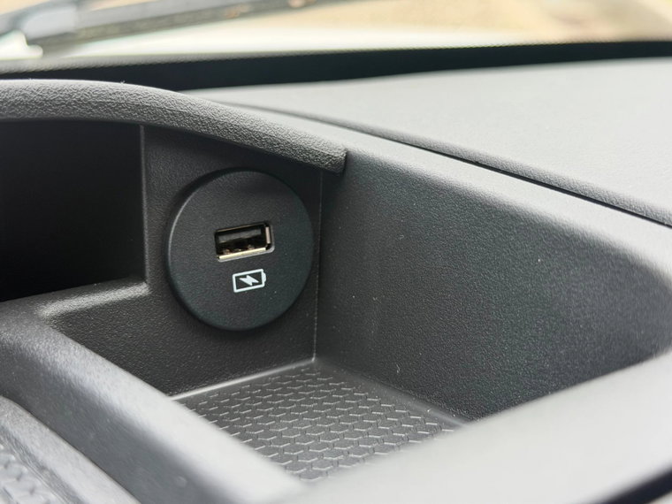 Vehicle Image 23