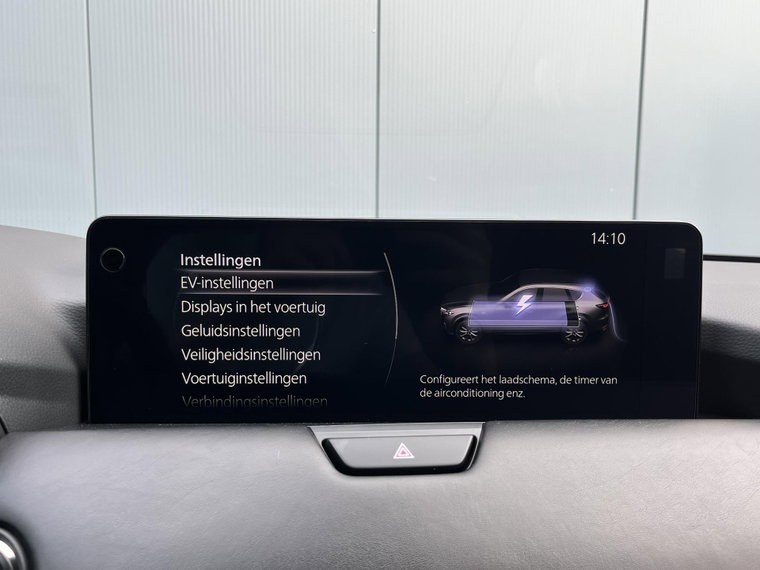 Vehicle Image 24