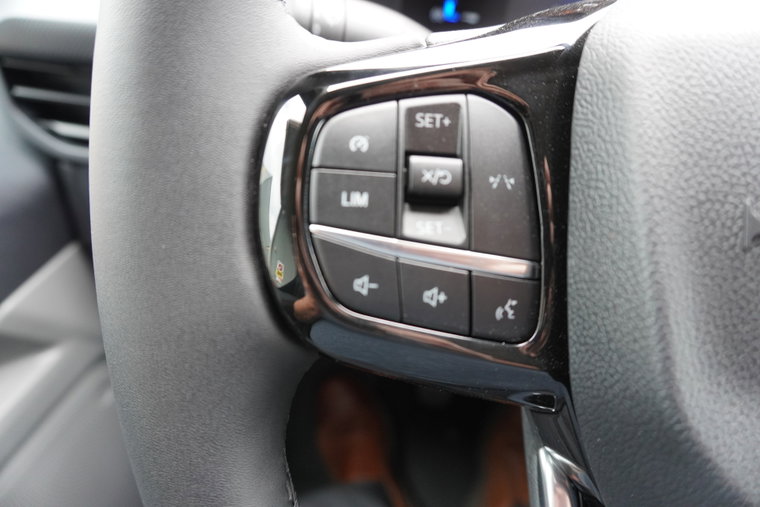 Vehicle Image 19
