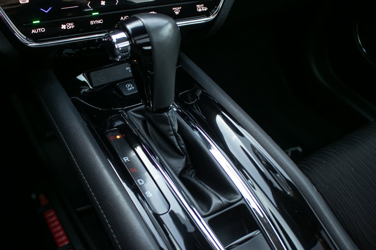 Vehicle Image 24