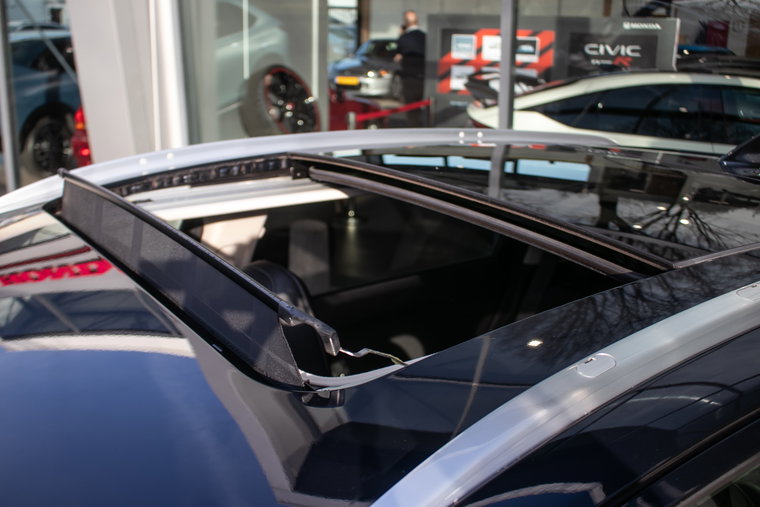 Vehicle Image 36