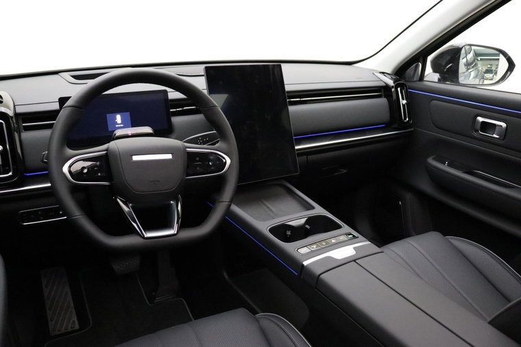 Vehicle Image 8