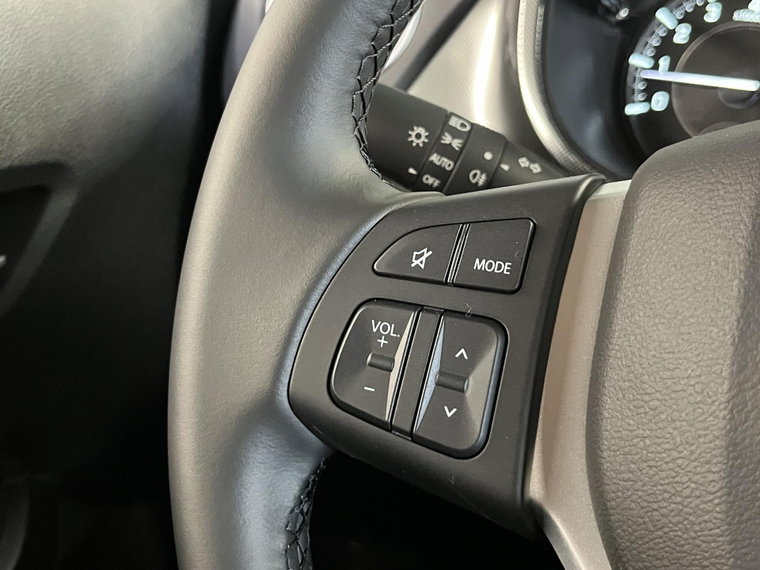 Vehicle Image 24