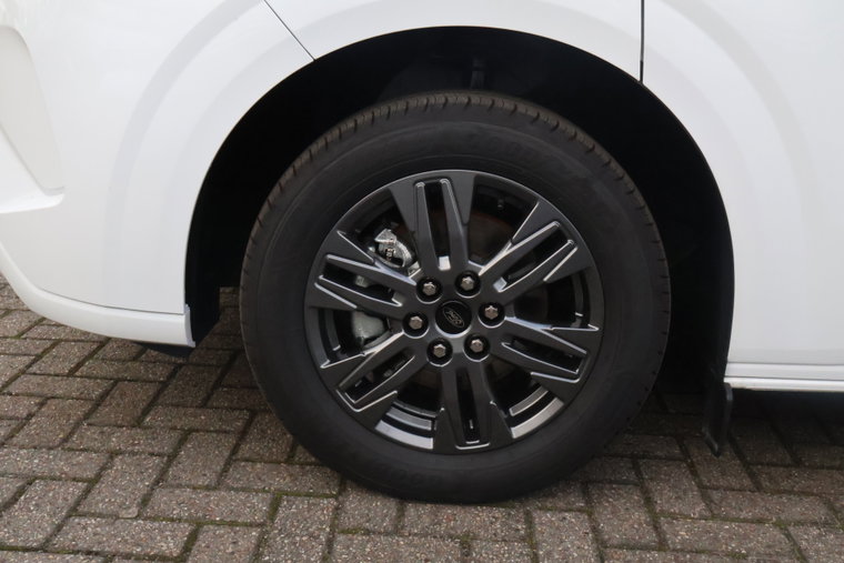 Vehicle Image 31