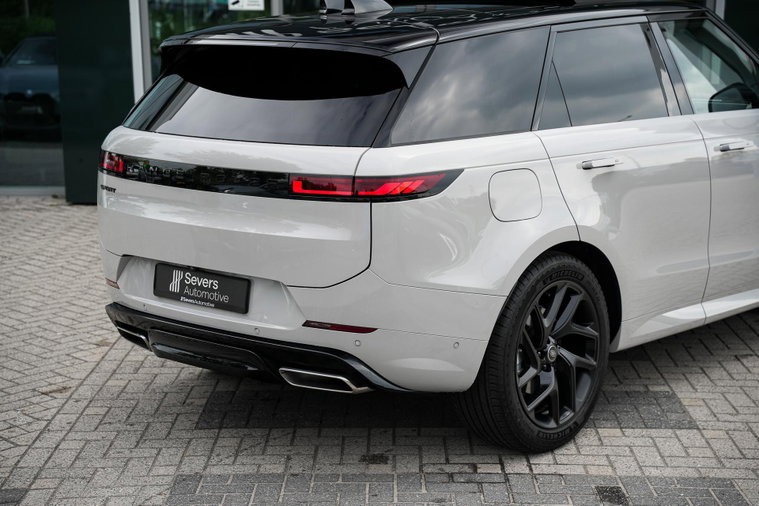 Vehicle Image 29