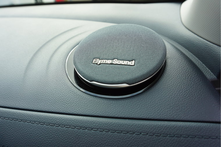 Vehicle Image 35