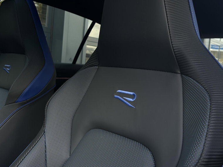Vehicle Image 27