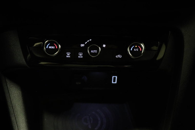 Vehicle Image 37