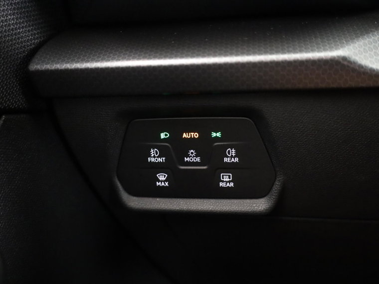 Vehicle Image 27