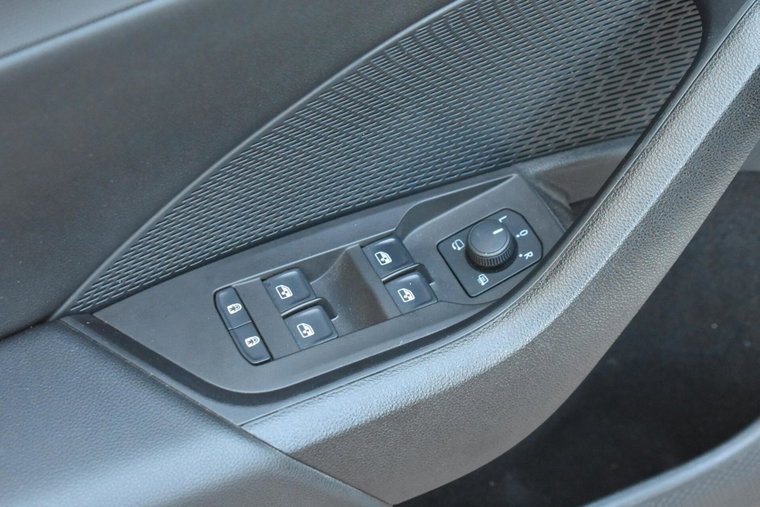 Vehicle Image 27