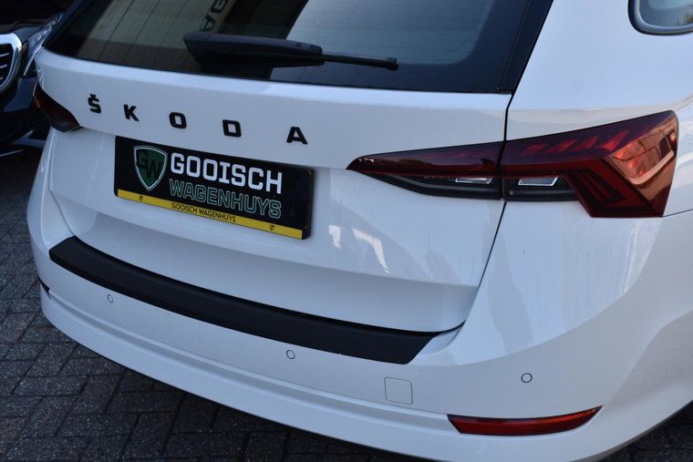 Vehicle Image 33