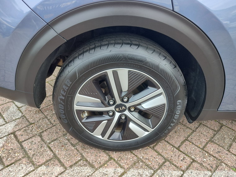 Vehicle Image 28