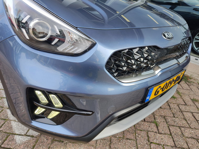 Vehicle Image 32
