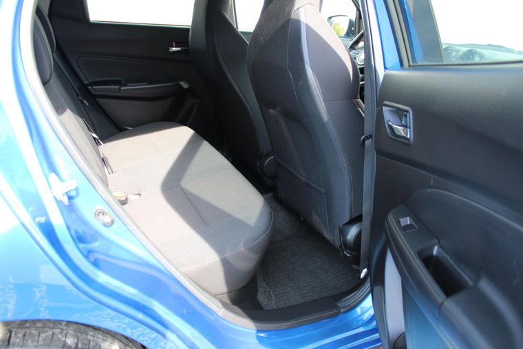 Vehicle Image 14