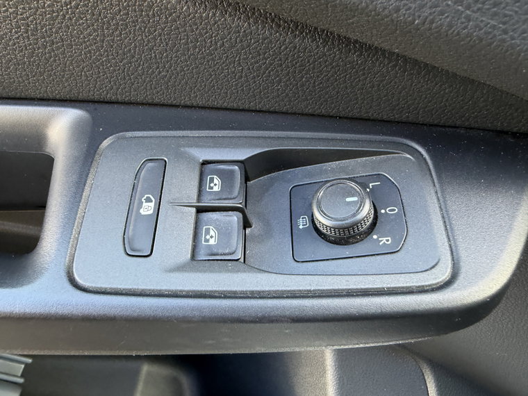 Vehicle Image 39